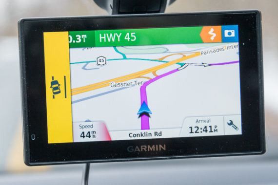 Image of a GPS system in a car